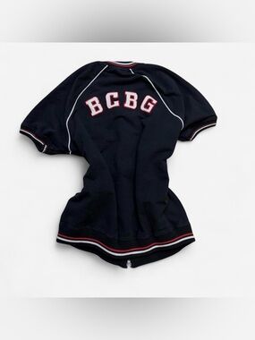 Y2K Bcbg short sleeve zip up 💋